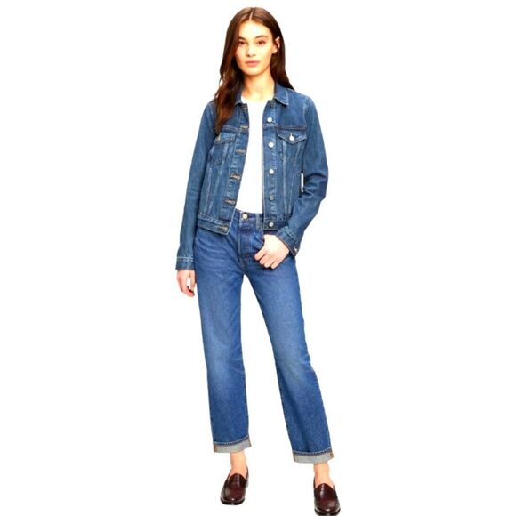 GAP Jackets & Blazers - GAP size M dark blue denim jacket with two front pockets NWOT